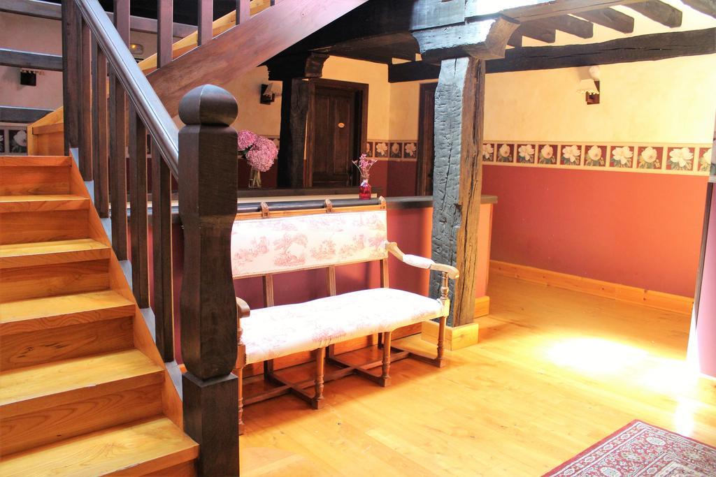 La Casona De Suesa Hotell Exteriör bild