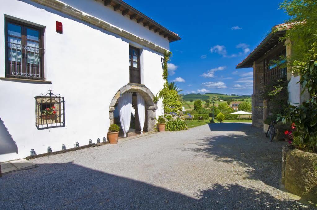 La Casona De Suesa Hotell Exteriör bild